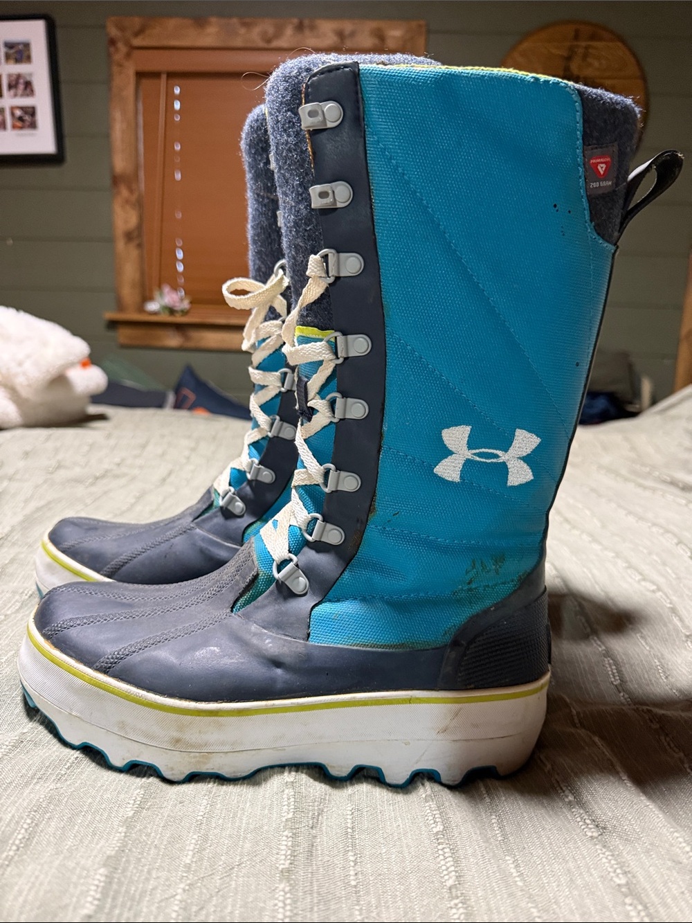 Under Armour Women’s Teal and Gray Winter Boots